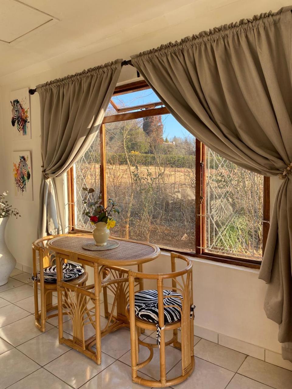 Sani Pass View Cottage Himeville Exteriör bild
