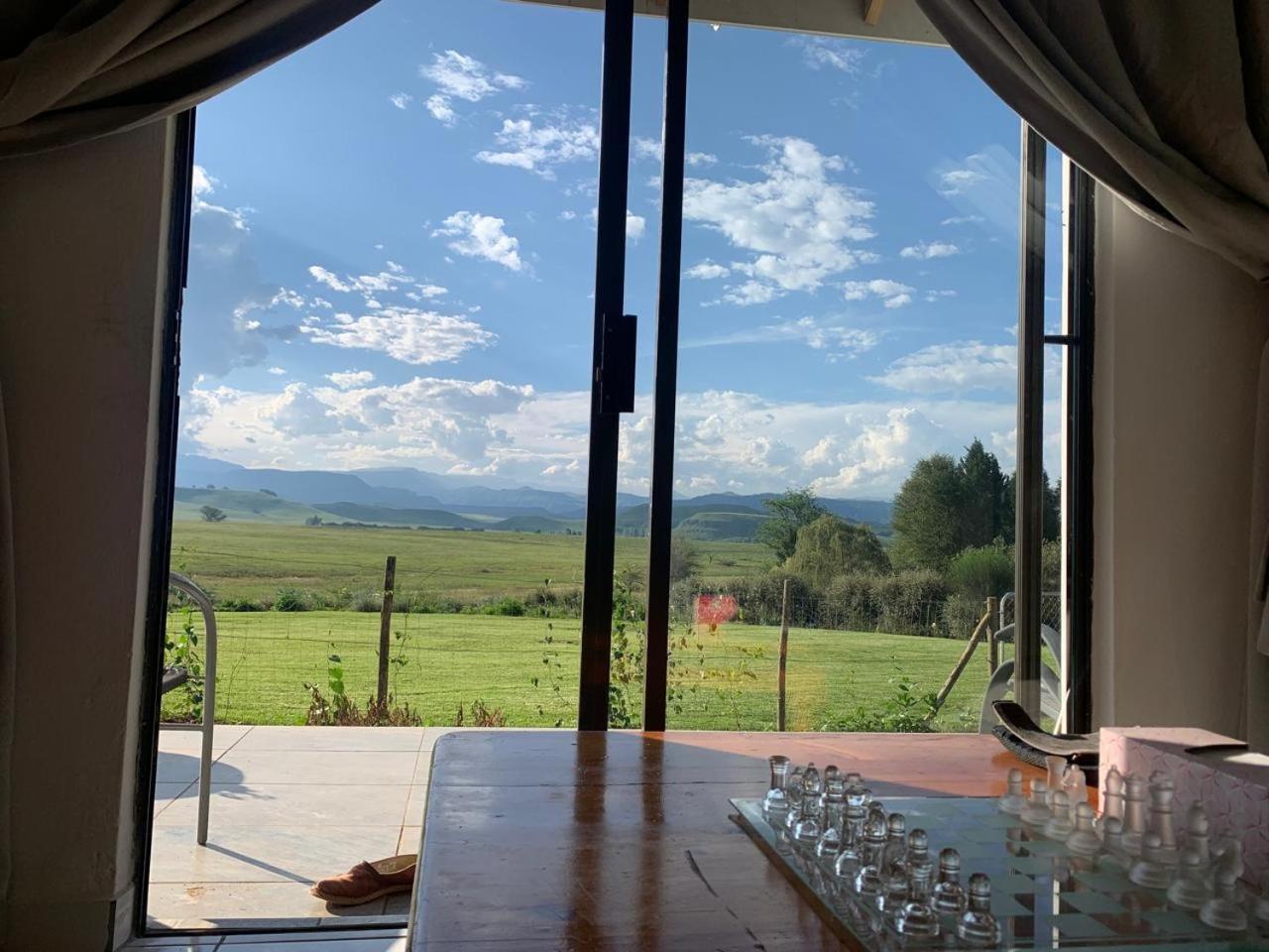 Sani Pass View Cottage Himeville Exteriör bild